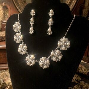 Silver-Tone Pearl & Crystal Floral Bridal Necklace Set